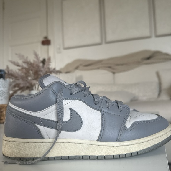 Nike Jordan grey sneakers - Picture 4 of 4